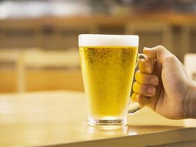 女性喝啤酒更易患白癜風