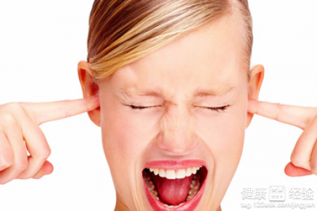 中耳炎跟耳朵濕疹有什麼不同