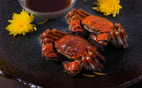 坐月子吃螃蟹會導致寶寶濕疹嗎 濕疹患者吃什麼好 吃螃蟹會過敏嗎